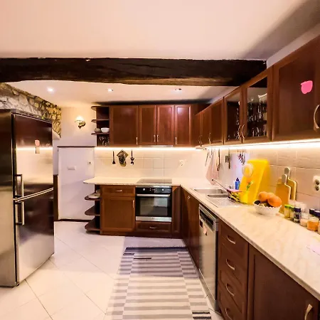 The Base- Balance Hub Къща за гости Велико Търново